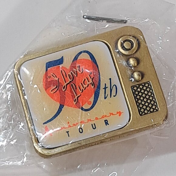 I Love Lucy 50th Anniversary Tour Lucille Ball Lapel Pin Limited Edition tv gold - Picture 1 of 5